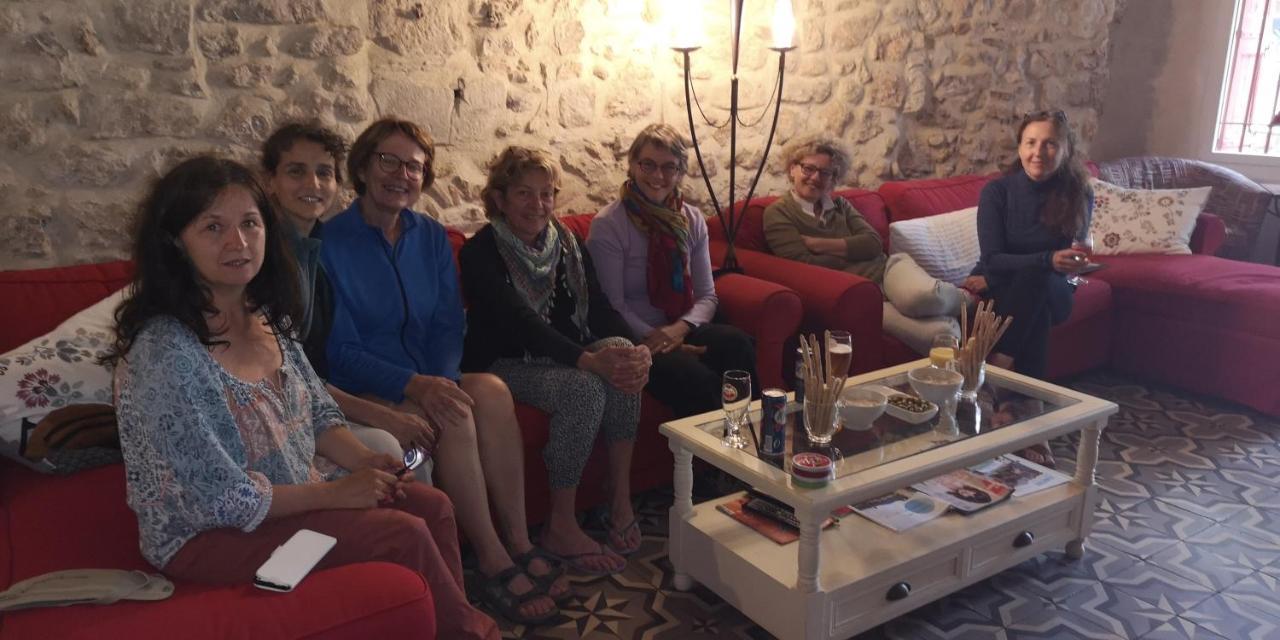 Le Mimosa Bed & Breakfast Saint-Saturnin-de-Lucian Bagian luar foto