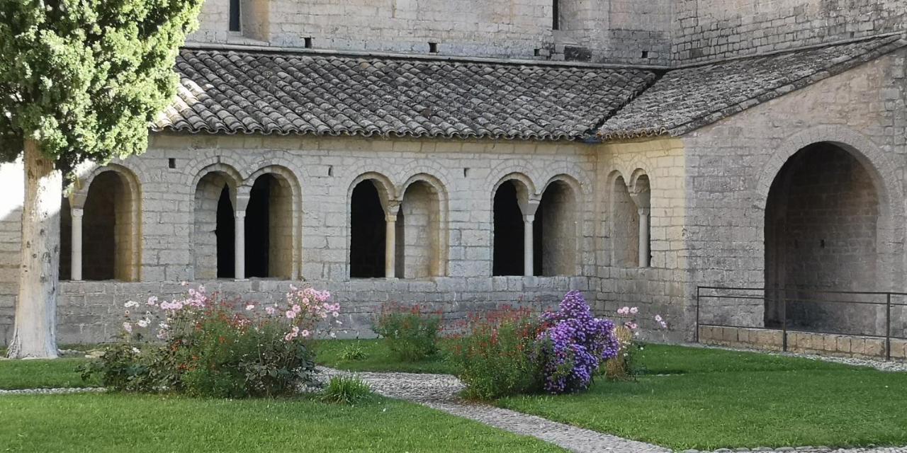 Le Mimosa Bed & Breakfast Saint-Saturnin-de-Lucian Bagian luar foto