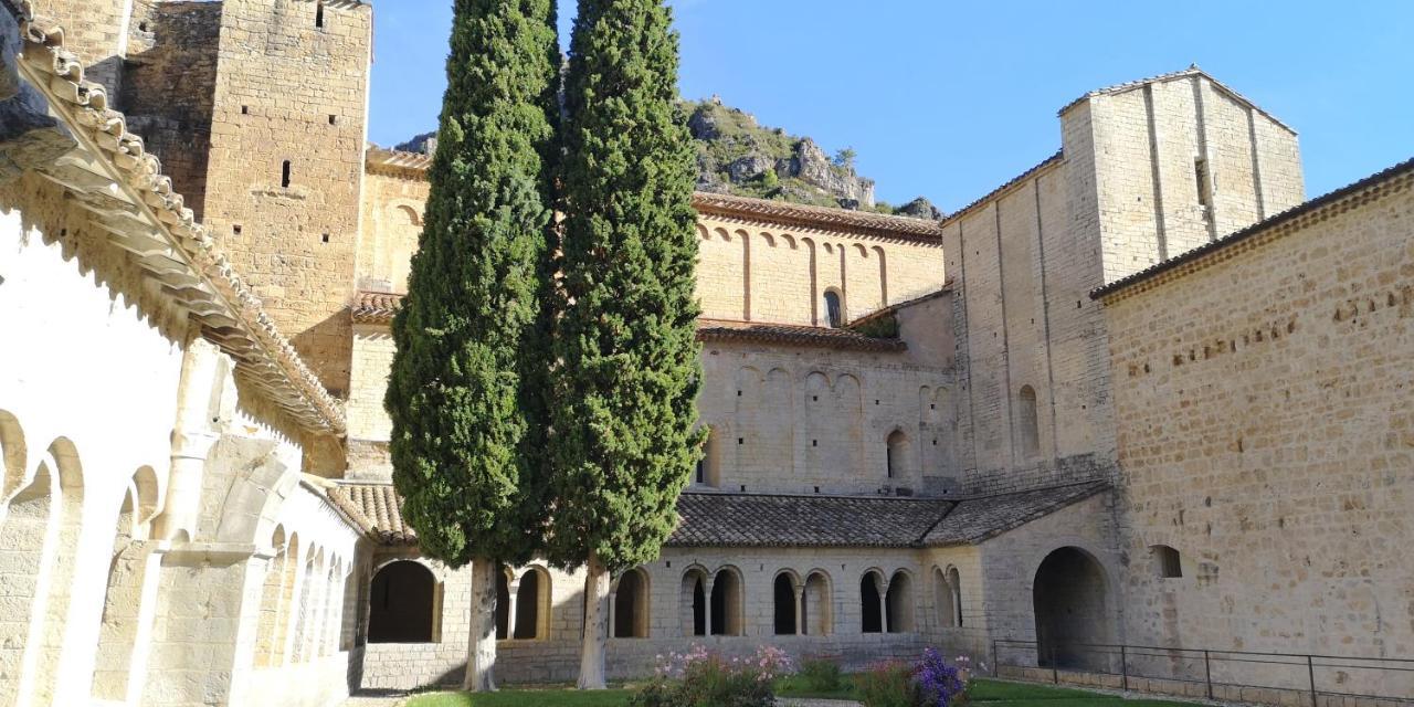Le Mimosa Bed & Breakfast Saint-Saturnin-de-Lucian Bagian luar foto