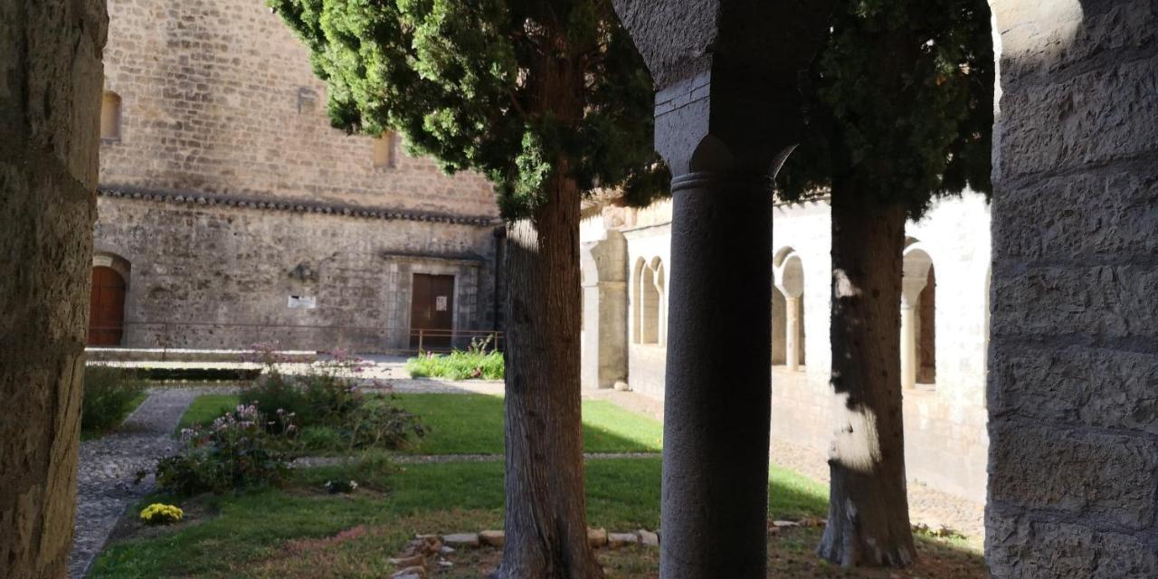 Le Mimosa Bed & Breakfast Saint-Saturnin-de-Lucian Bagian luar foto