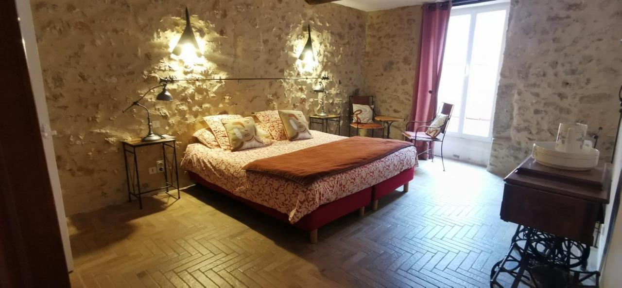 Le Mimosa Bed & Breakfast Saint-Saturnin-de-Lucian Bagian luar foto